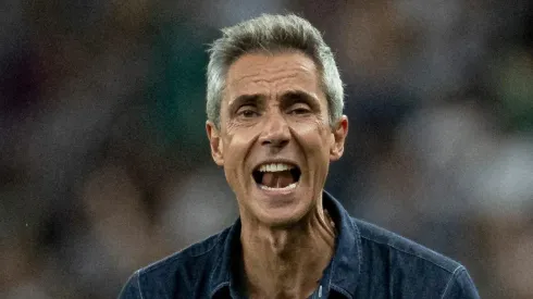 Foto: Jorge Rodrigues/AGIF - Paulo Sousa segue muito pressionado.