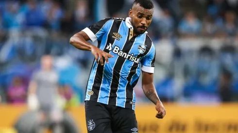 Foto: Pedro H. Tesch/AGIF - Léo Gomes: não atua como profissional pelo Grêmio há mais de 2 anos
