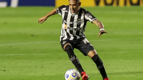 Foto: Marcello Zambrana/AGIF | Zaracho será poupado para logo mais