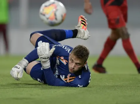 Atuação de Bento na Liberta faz Mattos definir meta do Athletico no mercado; entenda