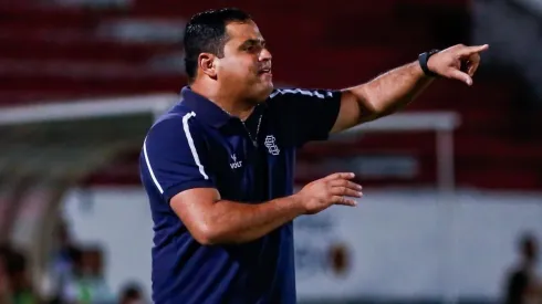 Foto: Rafael Vieira/AGIF – Leston Júnior não contou com atacante ao longo da temporada