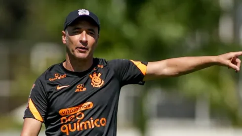 Foto: Rodrigo Coca/Ag. Corinthians - Gringo quer achar soluções no Corinthians.