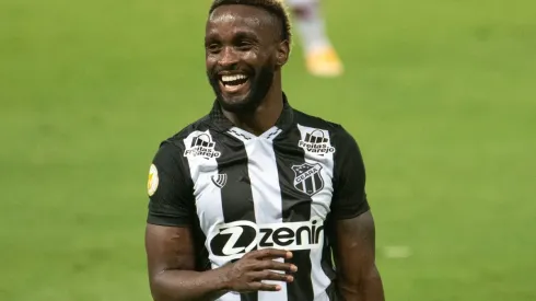 Foto: Kely Pereira/AGIF | Mendoza pode ter nova dupla de ataque no Ceará