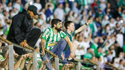 Foto: Luiz Erbes/AGIF – Diretoria estipula uma média de 10 mil torcedores por jogo