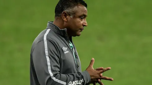 Roger Machado está próximo de perder titular para rival; CONFIRA