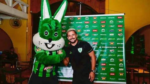 Aloísio é apresentado no América e revela motivo crucial da sua escolha: