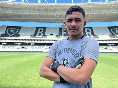 Textor não para em Tomate e acerta com jovem atacante do Athletico para o time B