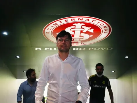 Medina tenta explicar tropeço do Internacional na Sul- Americana e revolta torcida na web