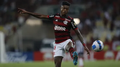 Bruno Henrique é um dos desfalques do Flamengo para o jogo deste domingo (17), diante do São Paulo, no Maracanã