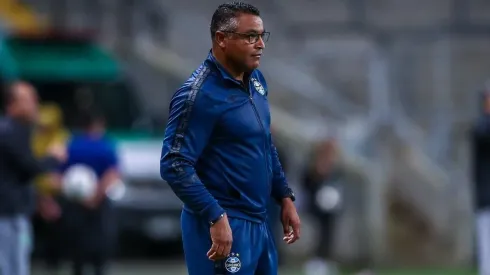 Foto: (Lucas Uebel/Grêmio FBPA) – Roger Machado deve contar com a volta de um de seus principais jogadores no Grêmio