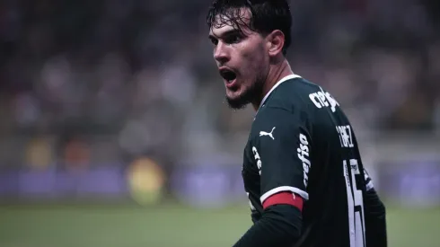 Ettore Chiereguini/AGIF - Gustavo Gómez projeta duelo entre Palmeiras e Flamengo