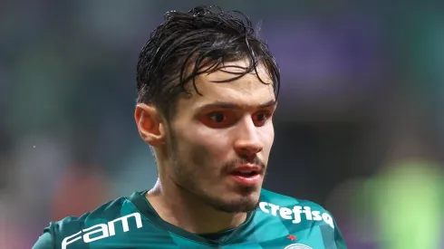 - Raphael Veiga vem jogando mmuito no Palmeiras