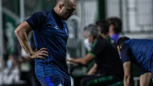 Heber Gomes/AGIF. Mozart avalia desempenho do CSA após derrota em casa pela Copa do Brasil