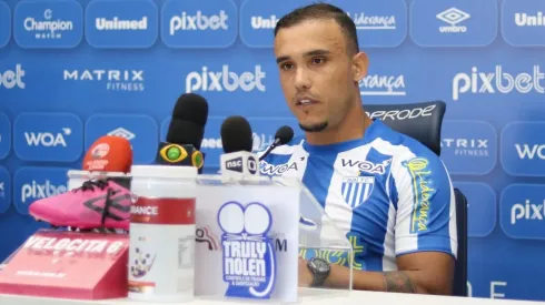 Foto: Rafael Xavier / Avaí F.C. - William Pottker foi apresentado pelo Avaí