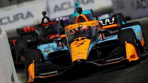 Carro da McLaren na Fórmula Indy, antes da mudança de cores . Foto McLaren