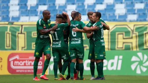 Cuiabá vem em série de bons resultados no ano; time foi campeão estadual e disputa outras três competições simultâneas nesta altura da temporada