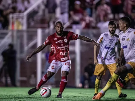 Victor Andrade se explica sobre cartões recebidos em campo e revela confiança na vitória do Vila Nova