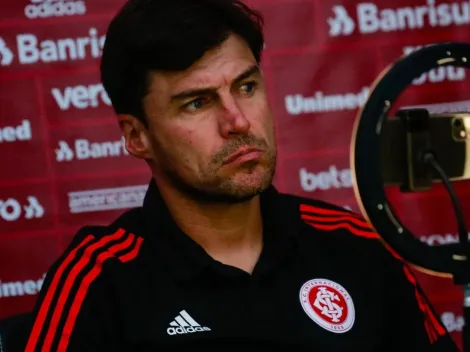 Sem sucesso sob o comando do Internacional, Medina está cotado em gigante sul-americano que disputa Libertadores