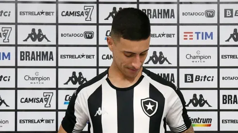 Sampaio projeta temporada com a camisa do Botafogo: “Não é fácil”