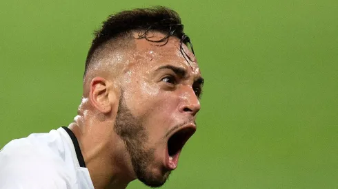 Foto: Daniel Vorley/AGIF – Maycon fez os 2 gols da partida.