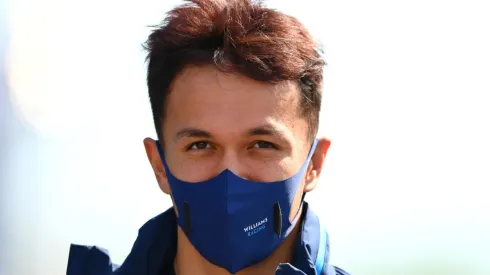 Dan Mullan/Getty Images - Albon, antes do GP da Itália, em 2022