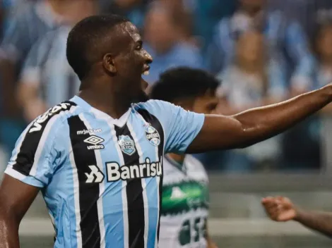 Elias comemora pontos conquistado e expõe estratégia de Roger Machado