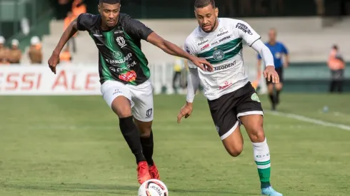 Foto: Robson Mafra/AGIF - Thonny Anderson foi uma das 6 novidades do Coxa nesta 5ª feira