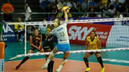 (Nadine Oliver/Inovafoto/CBV/ Minas Tênis Clube x Praia Clube: saiba onde assistir AO VIVO o segundo jogo da final da Superliga feminina.