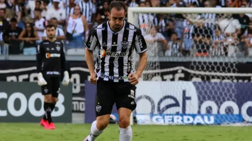 Fernando Moreno/AGIF - Godín 'puxa a fila' e gringos 'dominam' Brasileirão.