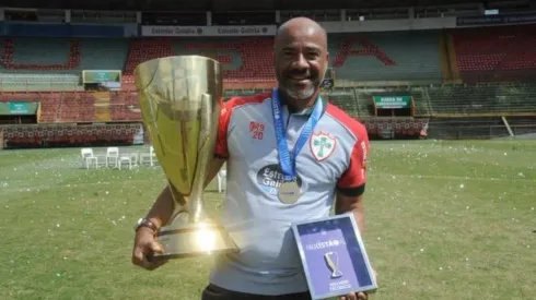 Foto: Reprodução Twitter oficial da Portuguesa @Lusa_Oficial - Sérgio Soares puxa fila e Lusa fecha outra renovação.