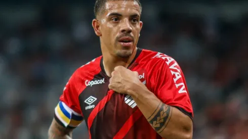 oto: Gabriel Machado/AGIF - Terans puxa fila e Athletico faz investimento alto no ataque