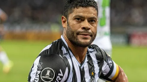 Alessandra Torres/AGIF/ Goiás acusa Hulk de quebrar porta do vestiário da arbitragem; atacante se manifesta.