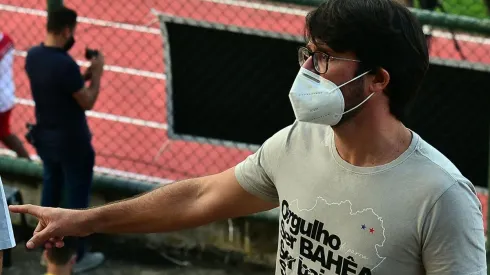 Foto: Walmir Cirne/AGIF - Bellintani se pronunciou após pedidos de renúncia do Clube