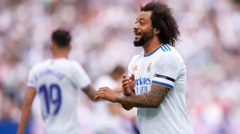 Marcelo com a camisa do Real Madrid (Foto: Getty Images)