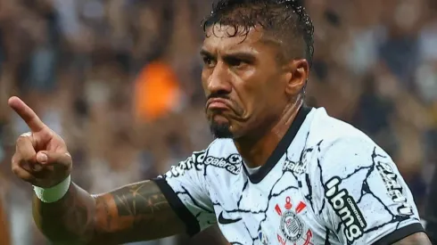 Foto: Marcello Zambrana/AGIF - Paulinho vai ficar um longo período fora das atividades.