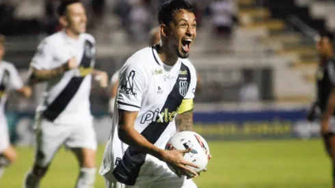 Foto: (Rogério Capela/AGIF) – Lucca tem sido o grande nome da Ponte em 2022