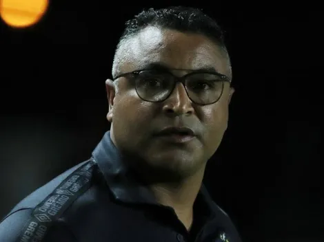 “Reforçou adversário direto”: comentarista gremista fica na bronca com diretoria após empréstimo