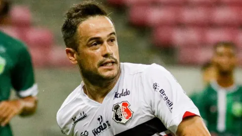 Foto: (Rafael Vieira/AGIF) - Novo reforço do Paysandu, Pipico teve uma passagem marcante pelo Santa Cruz