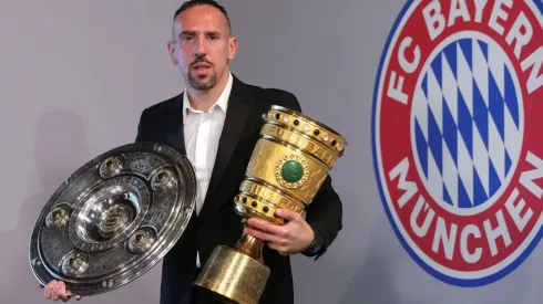 Foto: Alexander Hassenstein/Bongarts/Getty Images | Ribéry se rende a titular de Vojvoda no Fortaleza em 2021