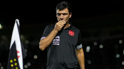 Foto: Jorge Rodrigues/AGIF - Zé Ricardo foi hostilizado na última partida diante do CSA