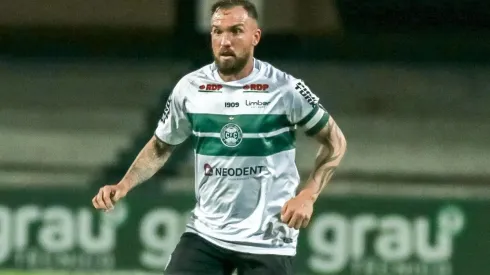 Foto: Robson Mafra/AGIF - Willian Farias: capitão se manifestou após derrota do Coritiba em SC