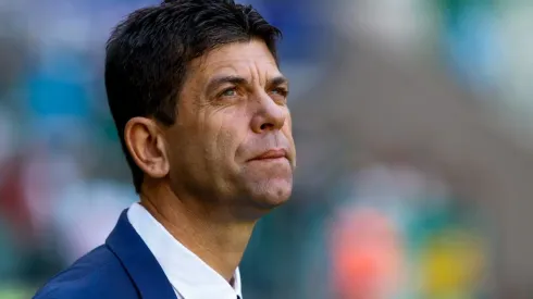 Atacante que está fora dos planos de Fabiano Soares foi dispensado pelo Vitória