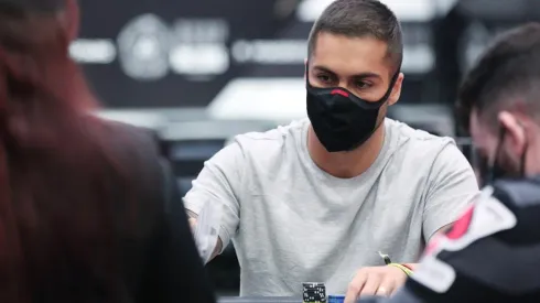 Tauan Naves deixou a liderança do ranking Pocket Fives (Foto: Luis Bertazini/BSOP)