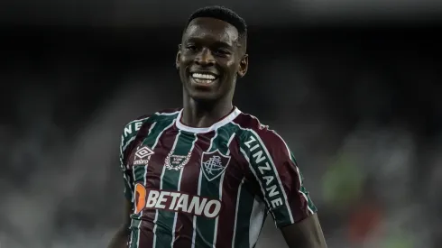 Luiz Henrique está negociado pelo Fluminense (Foto: Thiago Ribeiro/AGIF)
