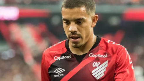 Foto: Robson Mafra/AGIF - Terans acabou preservado por Felipão pensando na disputa da Libertadores