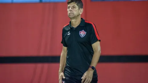 Foto: (Flickr Oficial Vitória/Pietro Carpi) – Fabiano Soares ganhou um novo reforço no Vitória