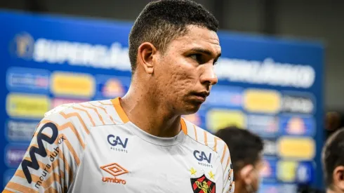 Kely Pereira/AGIF. Com contrato até dezembro de 2022, o goleiro do Sport pode assinar com qualquer Clube no meio do ano