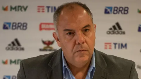 Torcida não para em Braz, recebe comissão com pipocas e aponta 'culpado' no Fla