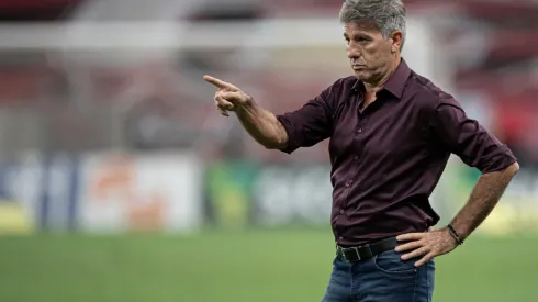 Jorge Rodrigues/AGIF - Renato Gaúcho no comando do Grêmio.