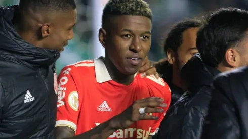 Foto: Luiz Erbes/AGIF - Vitão: chegou recentemente e já está em fim de contrato com o Inter